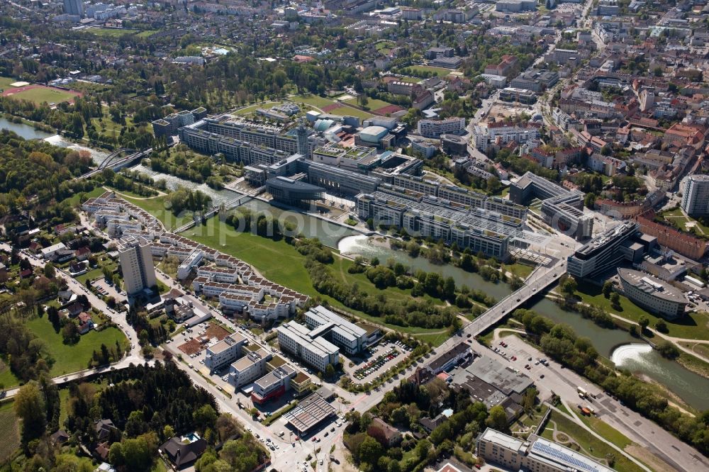 Aerial photograph Sankt Pölten - Administrative building of the State Authority of Nieofoesterreichischen Landesregierung in Sankt Poelten in Lower Austria, Austria