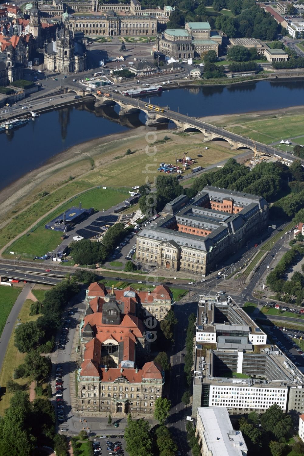 Dresden from the bird's eye view: Administrative building of the State Authority Saechsische Staatskanzlei in Dresden in the state Saxony