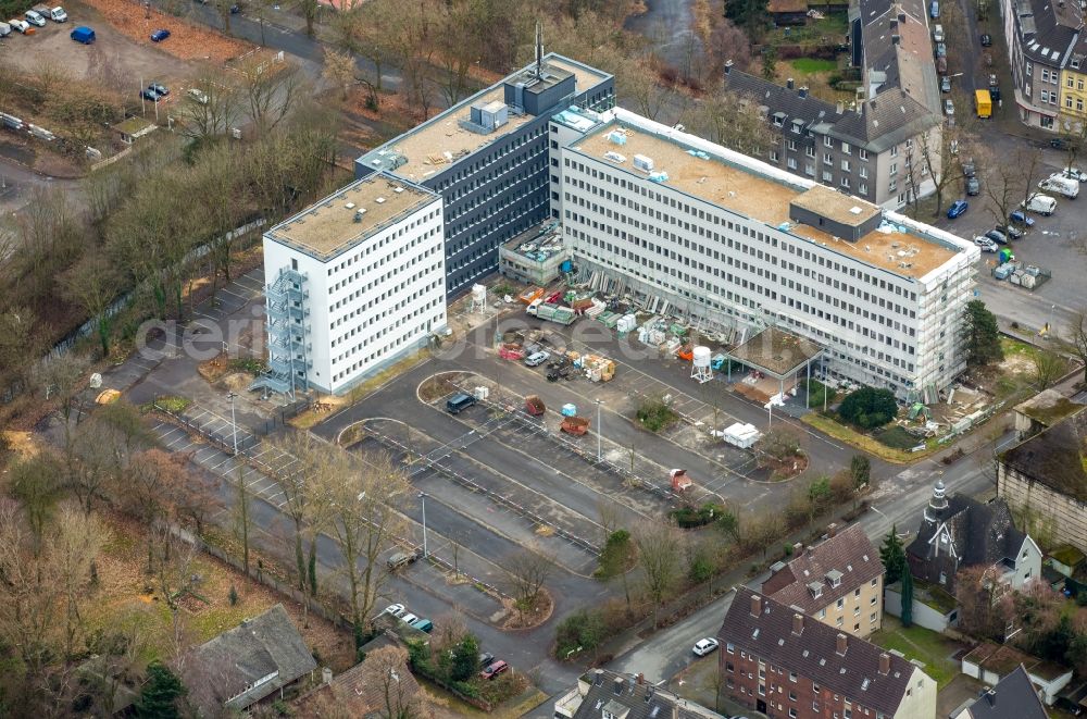 Aerial image Herne - Administrative building of the State Authority of the city Herne on Langekampstrasse in the district Wanne-Eickel in Herne in the state North Rhine-Westphalia, Germany