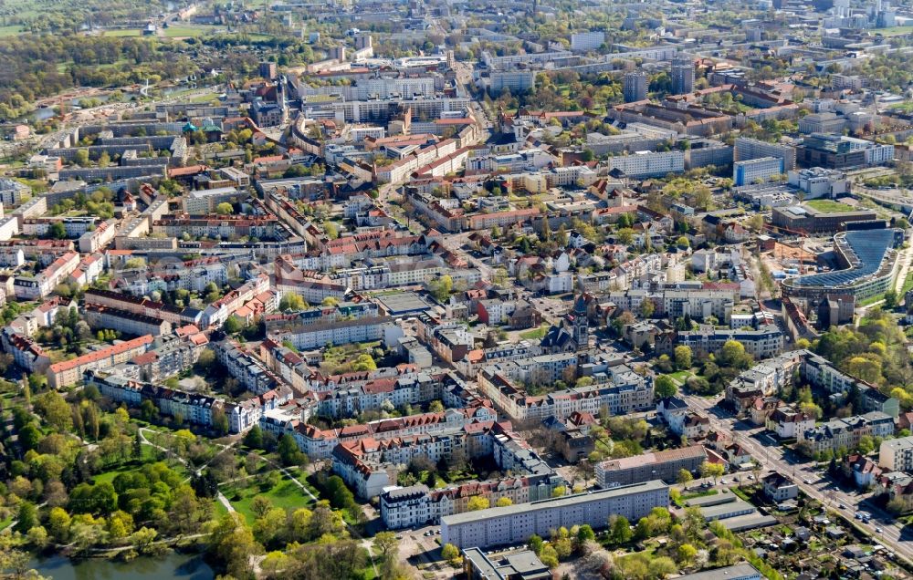 Aerial photograph Dessau - Administrative building of the State Authority UBA Umweltbundesamt Woerlitzer Platz in Dessau in the state Saxony-Anhalt, Germany