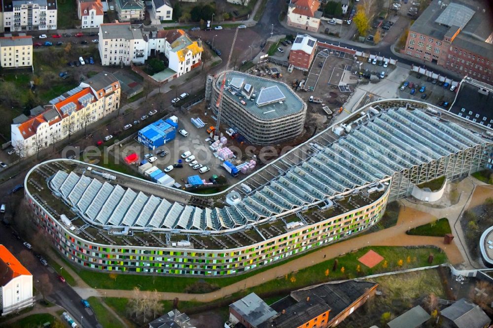 Aerial photograph Dessau - Administrative building of the State Authority UBA Umweltbundesamt Woerlitzer Platz in Dessau in the state Saxony-Anhalt, Germany