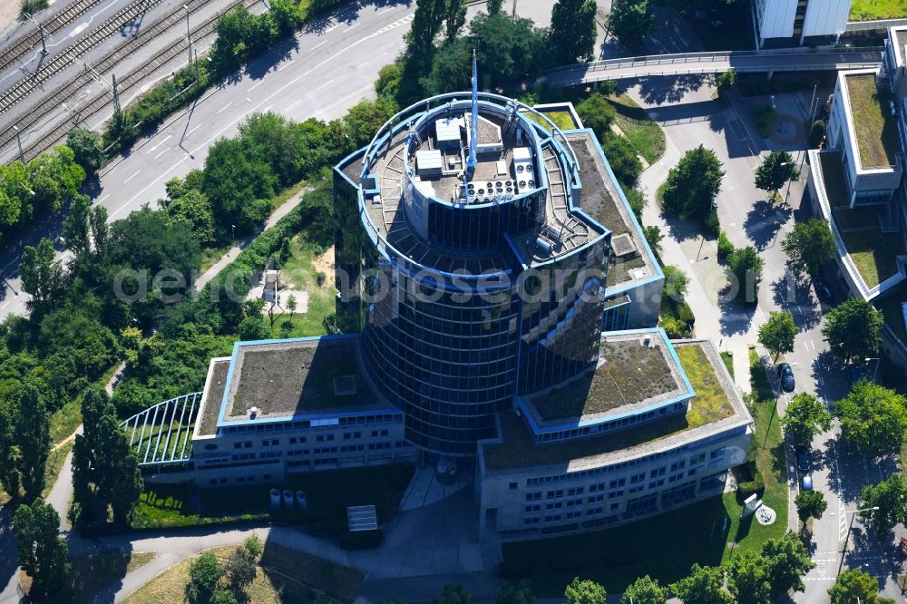 Stuttgart from the bird's eye view: Administrative building of the State Authority Wasserstrassen- and Schifffahrtsamt Stuttgart in Stuttgart in the state Baden-Wurttemberg, Germany