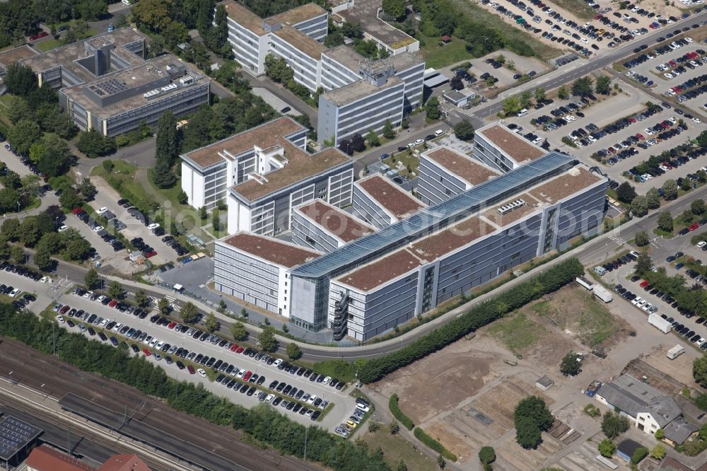 Ingelheim am Rhein from the bird's eye view: Administration building BI5 of the company Boehringer Ingelheim in Ingelheim am Rhein in the state Rhineland-Palatinate