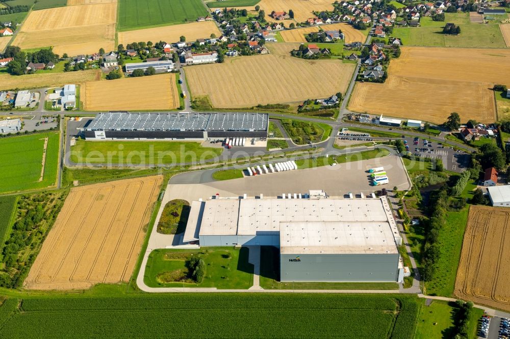 Bünde from the bird's eye view: Administration building of the company Hettich Logistik Service Verwaltungs GmbH in Buende in the state North Rhine-Westphalia