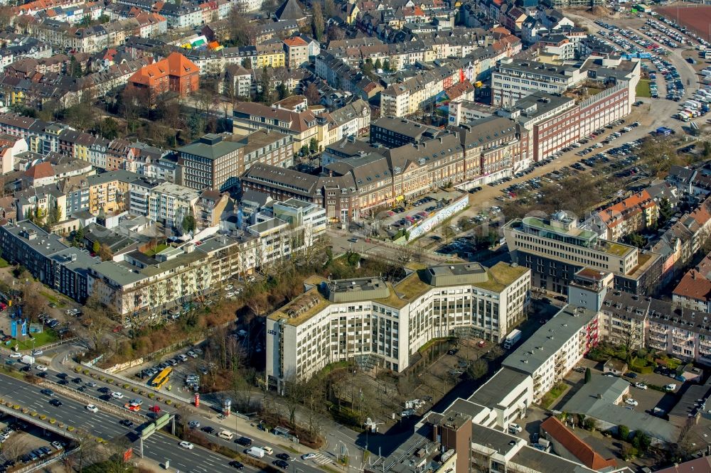 Essen from the bird's eye view: Administration building of the company ista Deutschland GmbH on Grugaplatz in Essen in the state North Rhine-Westphalia