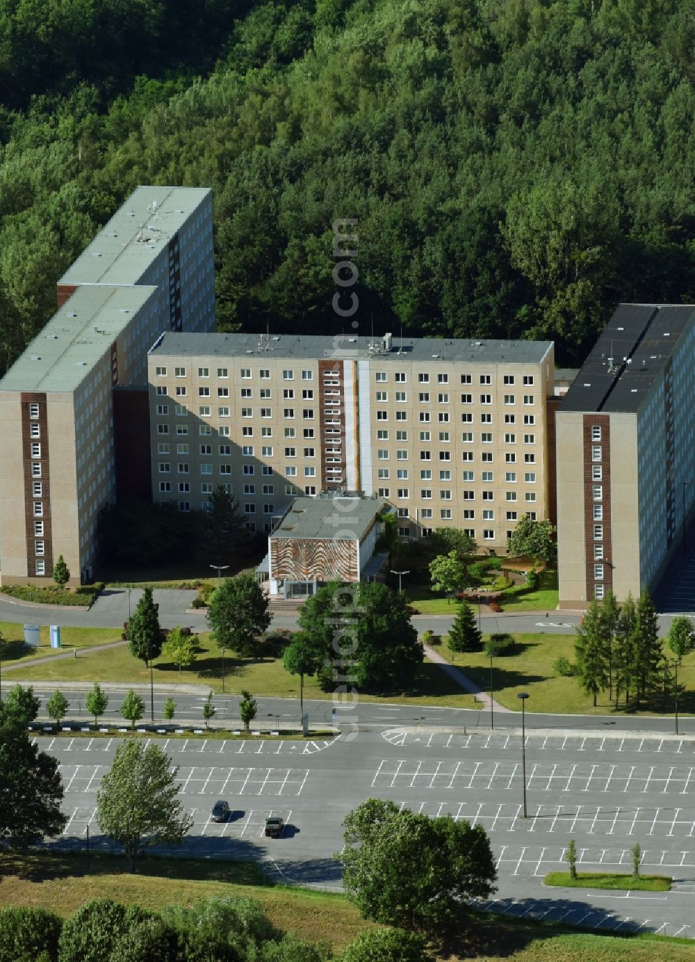 Aerial image Senftenberg - Administration building of the company LMBV - Lausitzer and Mitteldeutsche Bergbau-Verwaltungsgesellschaft mbH on Knappenstrasse in Senftenberg in the state Brandenburg, Germany