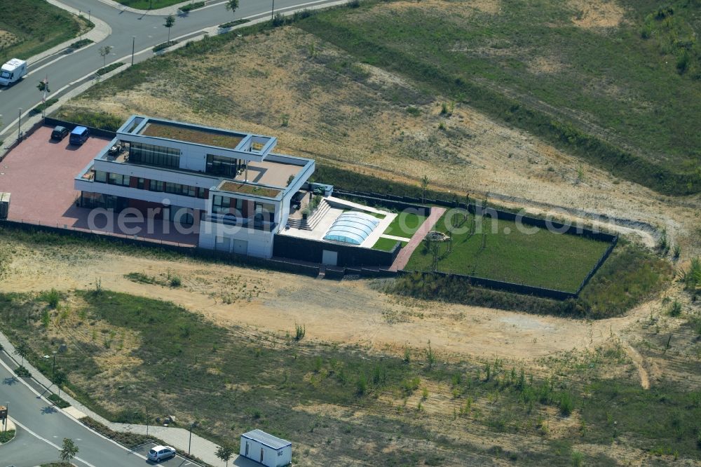 Aerial photograph Zwenkau - Administration building of the company Saechsisches Seebad Zwenkau GmbH & CO. KG in Zwenkau in the state Saxony