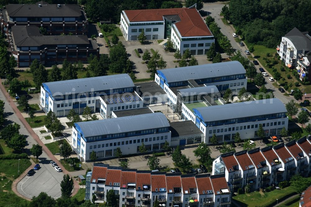 Schwerin from the bird's eye view: Administration building of the company Stadtwerke Schwerin GmbH (SWS) on Eckdrift in Schwerin in the state Mecklenburg - Western Pomerania