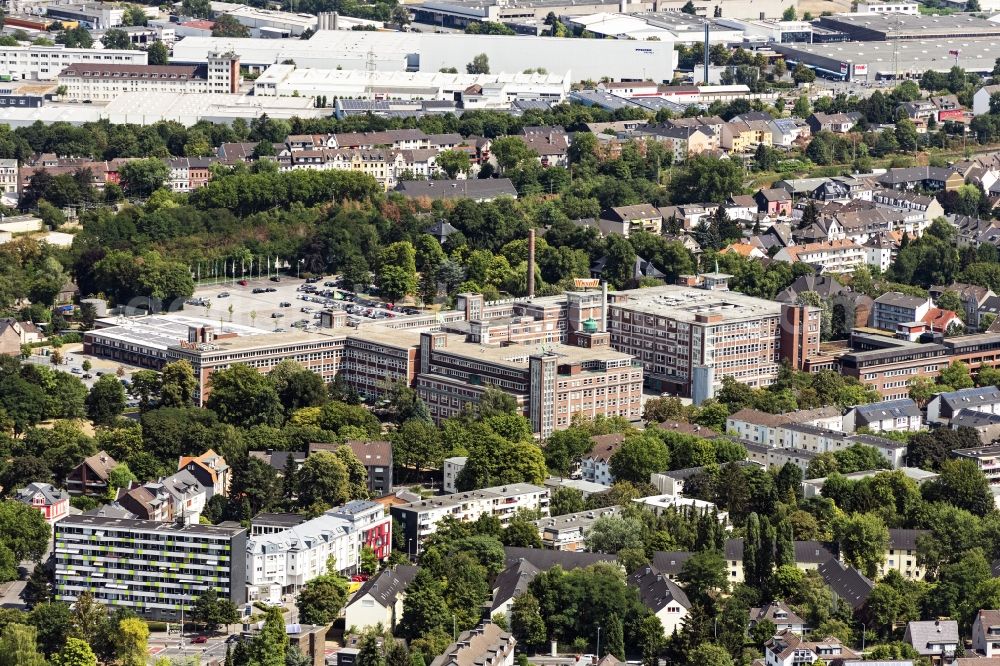 Aerial photograph Mülheim an der Ruhr - Administration building of the company Tengelmann Warenhandelsgesellschaft KG Wissollstrasse in Muelheim on the Ruhr in the state North Rhine-Westphalia