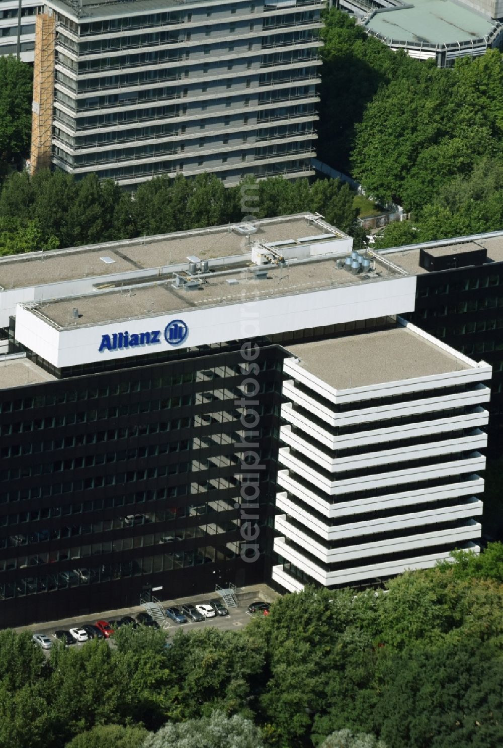 Hamburg from above - Office and administration buildings of the insurance company of ALLIANZ AG on Kapstadtring in Hamburg