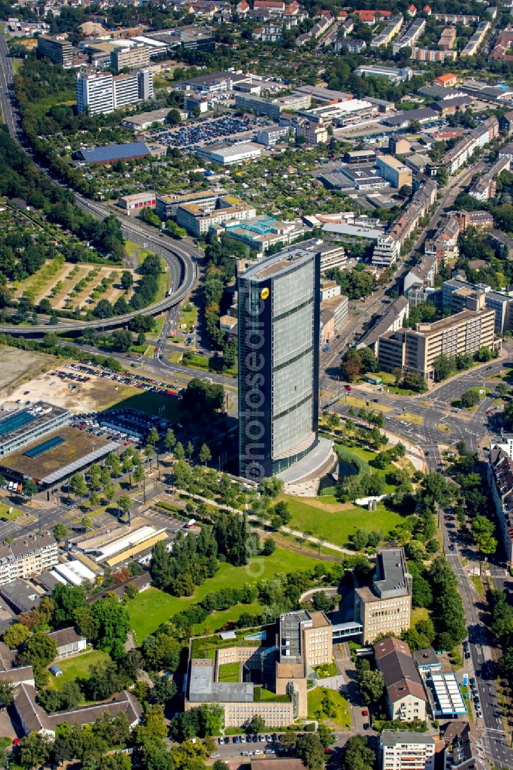 Aerial image Düsseldorf - Office and administration buildings of the insurance company ARAG SE in Duesseldorf in the state North Rhine-Westphalia