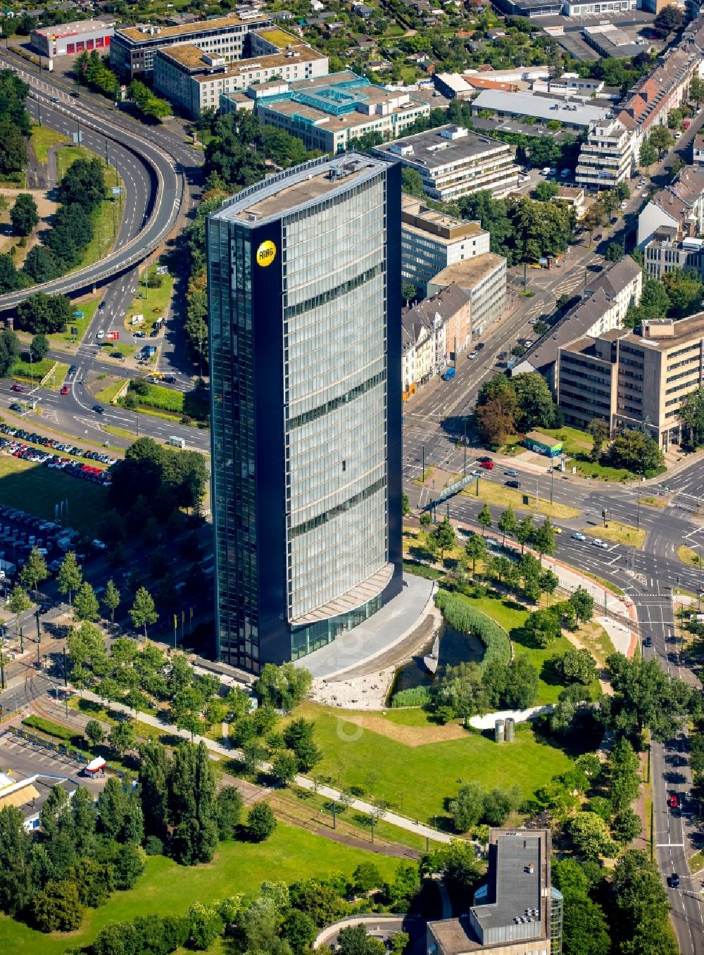 Aerial photograph Düsseldorf - Office and administration buildings of the insurance company ARAG SE in Duesseldorf in the state North Rhine-Westphalia