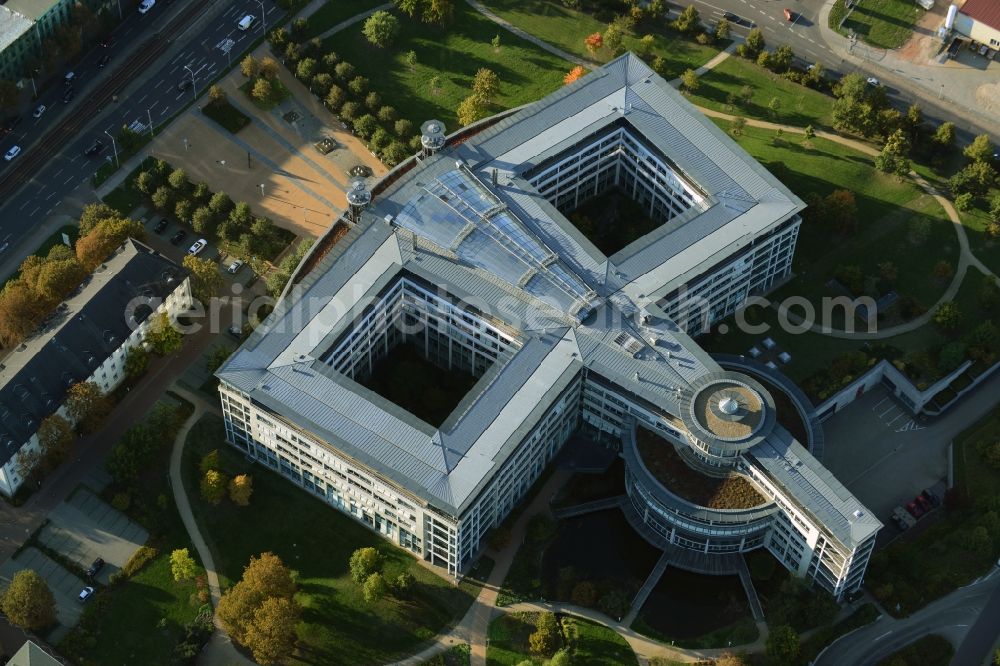 Halle (Saale) from above - Office and administration buildings of the insurance company Deutsche Rentenversicherung Mitteldeutschland on Paracelsusstrasse in Halle (Saale) in the state Saxony-Anhalt