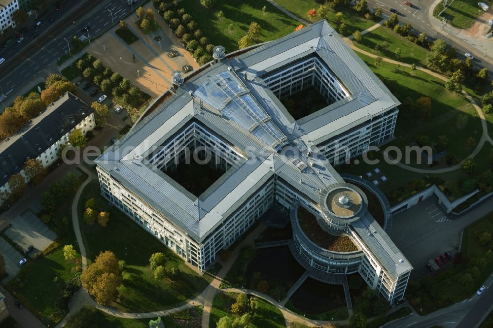 Halle (Saale) from the bird's eye view: Office and administration buildings of the insurance company Deutsche Rentenversicherung Mitteldeutschland on Paracelsusstrasse in Halle (Saale) in the state Saxony-Anhalt