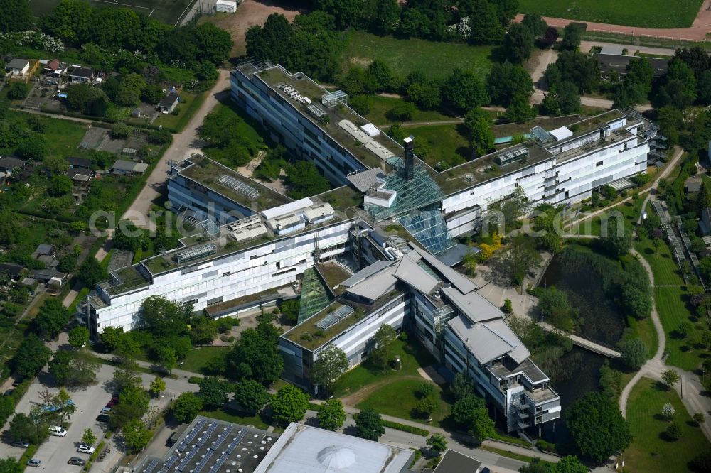 Lübeck from the bird's eye view: Office and administration buildings of the insurance company Deutsche Rentenversicherung Nord on Ziegelstrasse in the district Sankt Lorenz Nord in Luebeck in the state Schleswig-Holstein, Germany