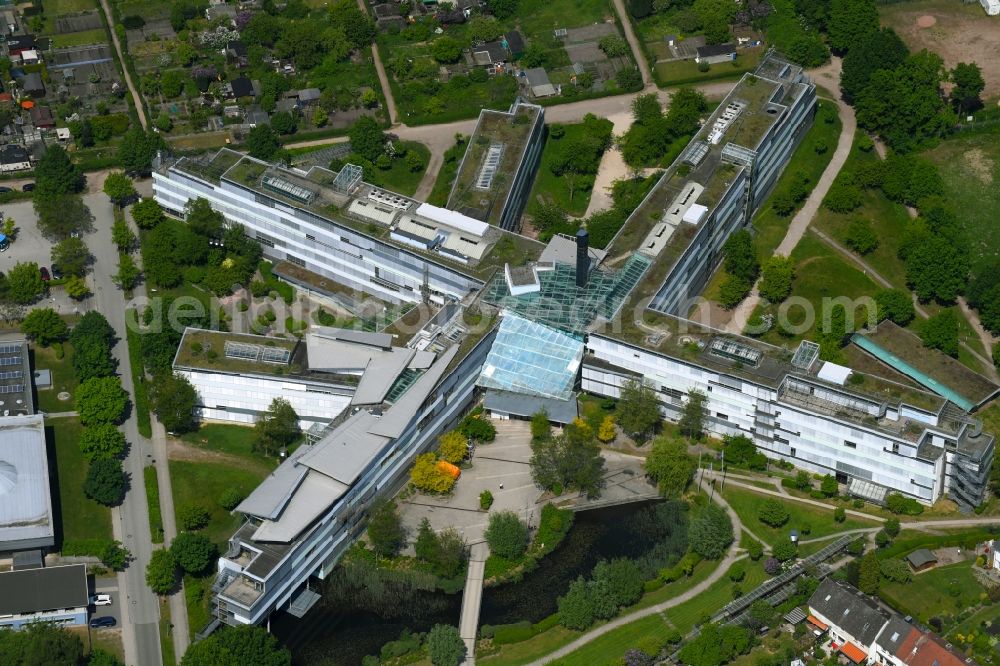 Aerial image Lübeck - Office and administration buildings of the insurance company Deutsche Rentenversicherung Nord on Ziegelstrasse in the district Sankt Lorenz Nord in Luebeck in the state Schleswig-Holstein, Germany