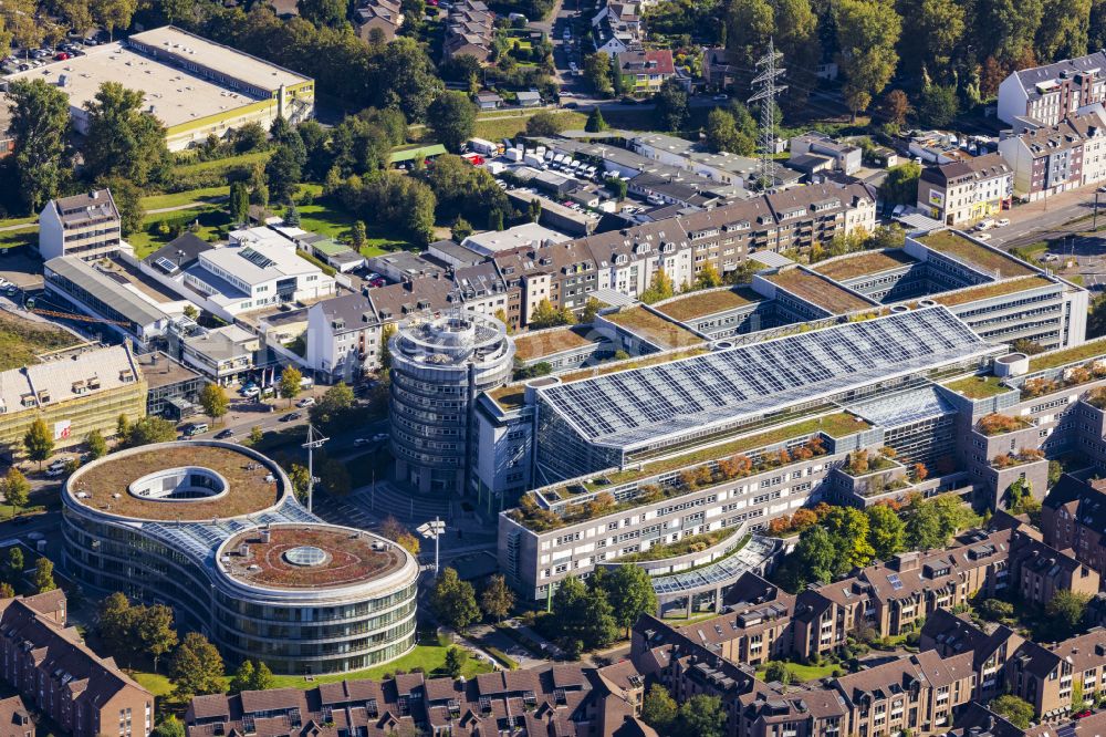 Düsseldorf from the bird's eye view: Office and administration buildings of the insurance company on place Provinzialplatz in Duesseldorf Rhineland in the state North Rhine-Westphalia, Germany