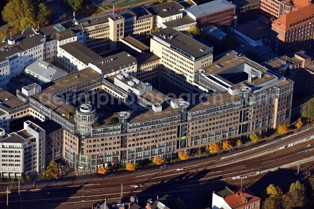 Hamburg from the bird's eye view: Office and administration buildings of the insurance company Generali in the district Hammerbrook in Hamburg, Germany