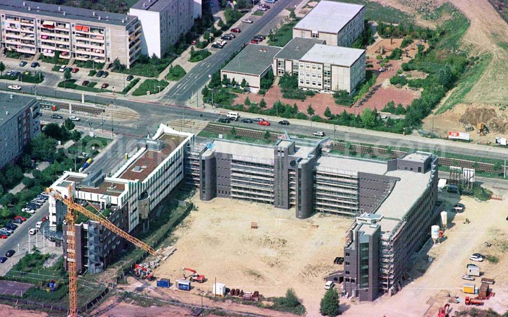 Aerial image Berlin-Hellersdorf - Verwaltungsneubau an der Quedlinburger Straße in Berlin-Hellersdorf