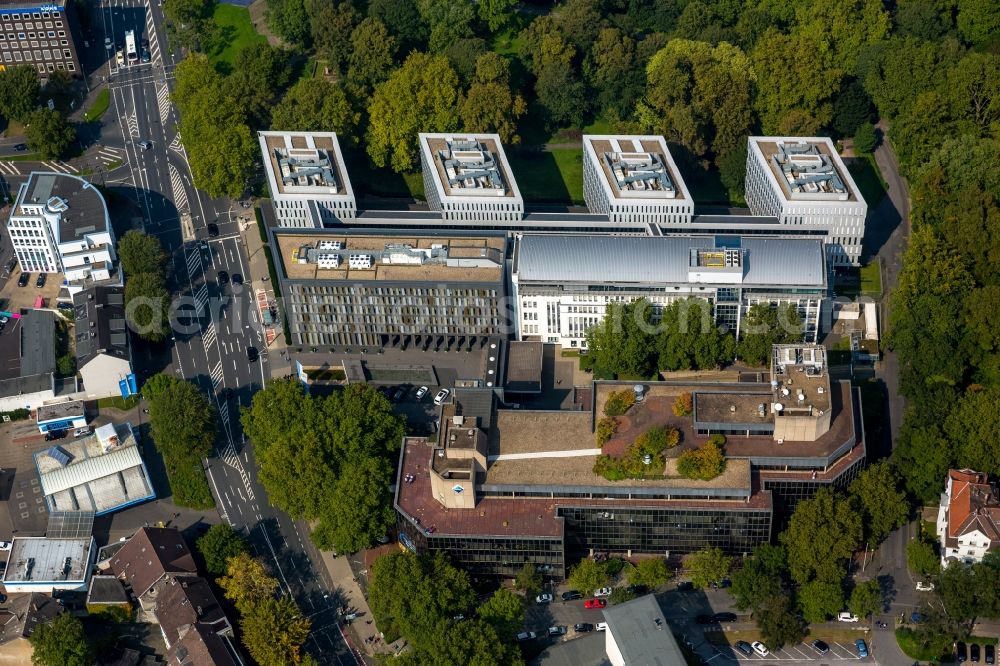 Bochum from the bird's eye view: View of the administration building of BP and Aral in Bochum in the state North-Rhine Westphalia