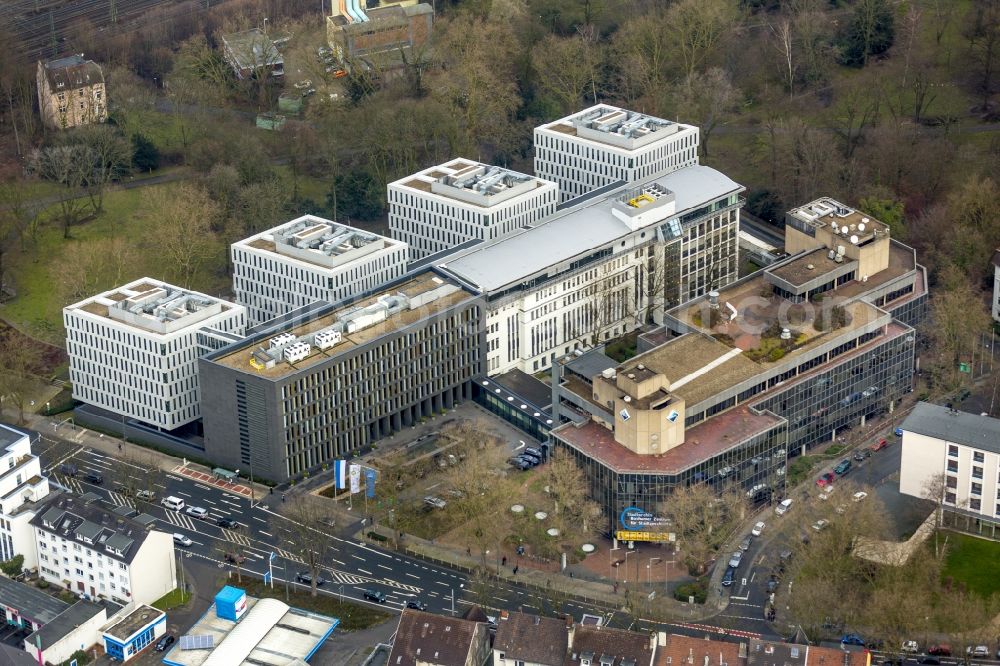 Aerial image Bochum - View of the administration building of BP and Aral in Bochum in the state North-Rhine Westphalia