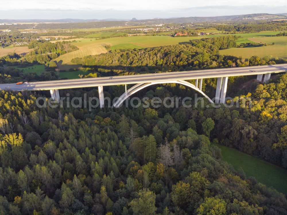 Bahretal from the bird's eye view: Route and lanes along the motorway bridge structure of the BAB A17 Seifelwitztal motorway bridge on the road S176 in Bahretal in the federal state of Saxony, Germany