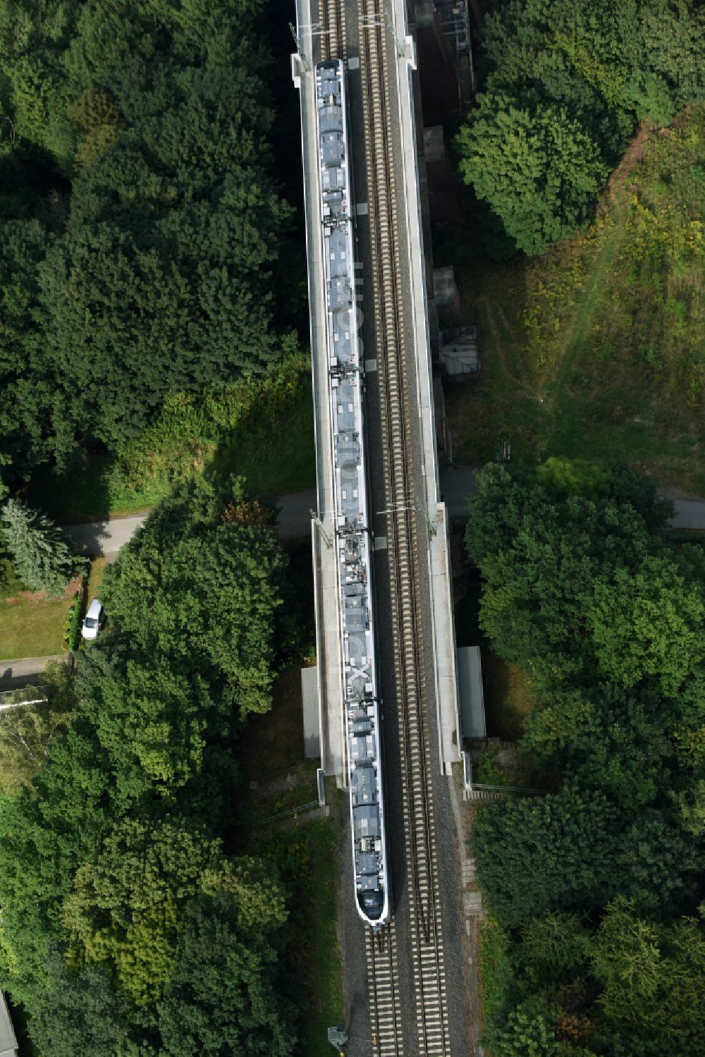 Netzschkau from above - Viaduct of the railway bridge structure to route the railway tracks on street Brueckenstrasse in Netzschkau Vogtland in the state Saxony, Germany