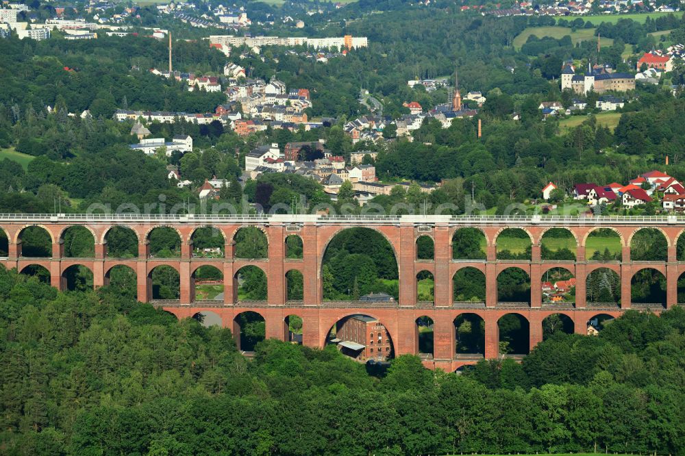 Aerial image Netzschkau - Viaduct of the railway bridge structure to route the railway tracks on street Brueckenstrasse in Netzschkau Vogtland in the state Saxony, Germany