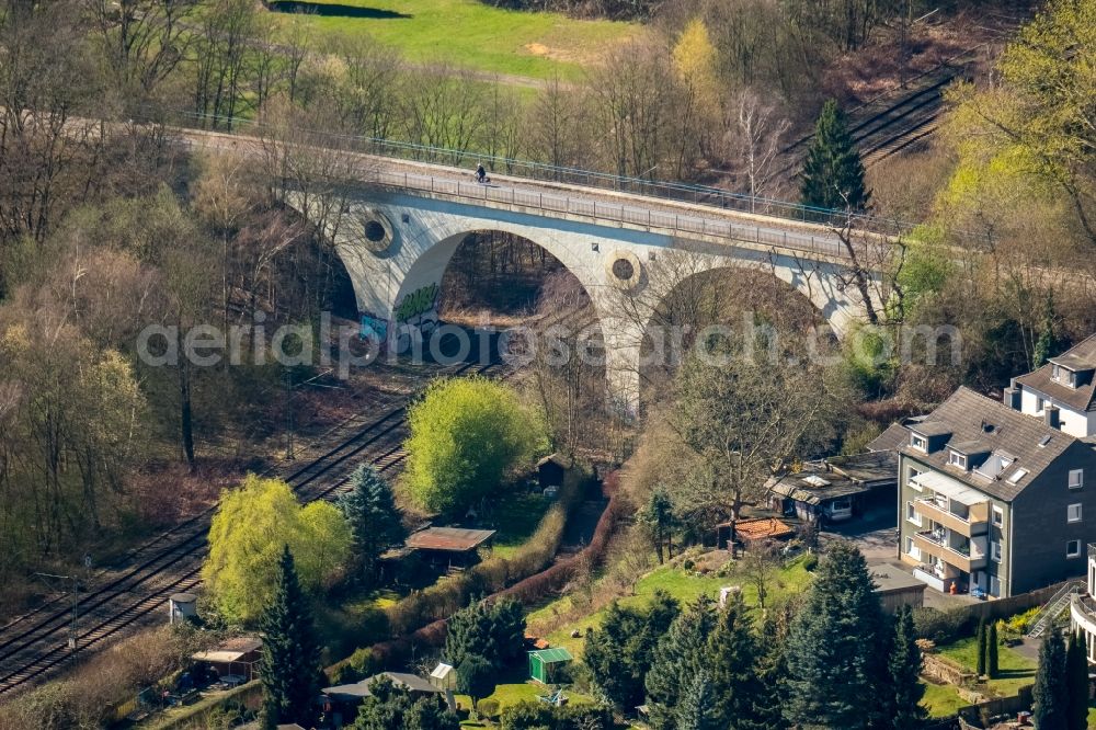 Witten from above - Viaduct of the railway bridge structure to route the railway tracks in Witten in the state North Rhine-Westphalia