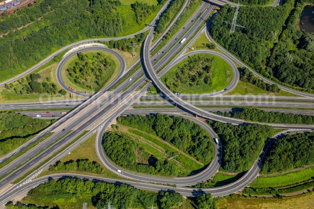 Aerial photograph Dortmund - Viaduct of the expressway 236 Brackeler Strasse in the district Scharnhorst in Dortmund in the state North Rhine-Westphalia, Germany