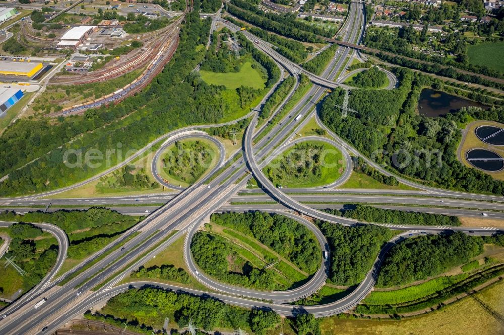 Dortmund from above - Viaduct of the expressway 236 Brackeler Strasse in the district Scharnhorst in Dortmund in the state North Rhine-Westphalia, Germany