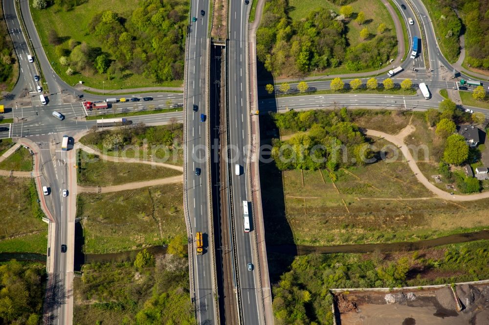 Aerial photograph Dortmund - Viaduct of the expressway Mallinckrodtstrasse in Dortmund in the state North Rhine-Westphalia