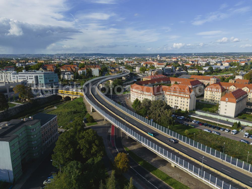 Aerial image Dresden - Viaduct of the expressway Nossener Bruecke on street Kesselsdorfer Strasse in the district Loebtau in Dresden in the state Saxony, Germany