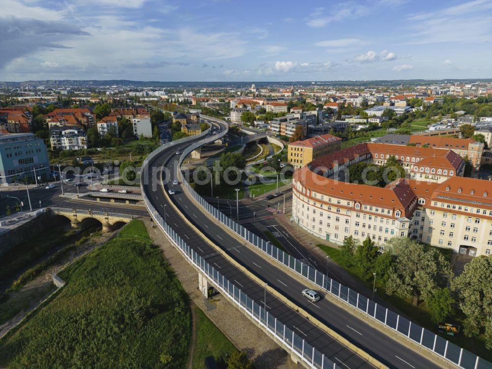 Aerial photograph Dresden - Viaduct of the expressway Nossener Bruecke on street Kesselsdorfer Strasse in the district Loebtau in Dresden in the state Saxony, Germany