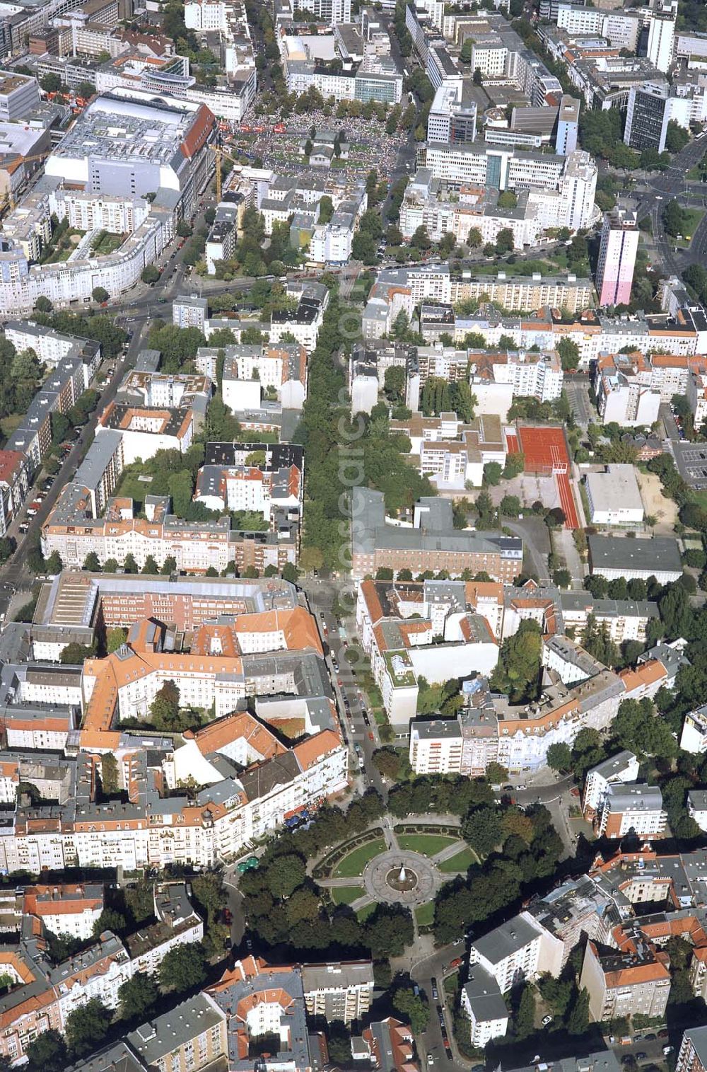 Berlin - Wilmersdorf from the bird's eye view: Viktoria-Luise-Platz in Berlin-Wilmersdorf.