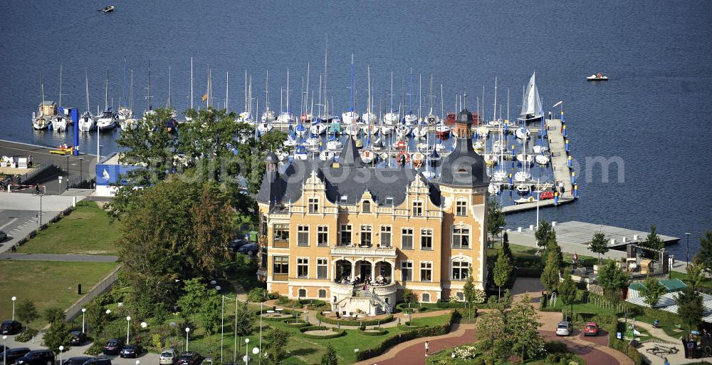 Bitterfeld from above - Blick auf die Villa am Bernsteinsee. View of the villa Bernsteinsee.