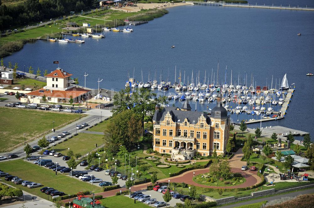 Aerial photograph Bitterfeld - Blick auf die Villa am Bernsteinsee. View of the villa Bernsteinsee.