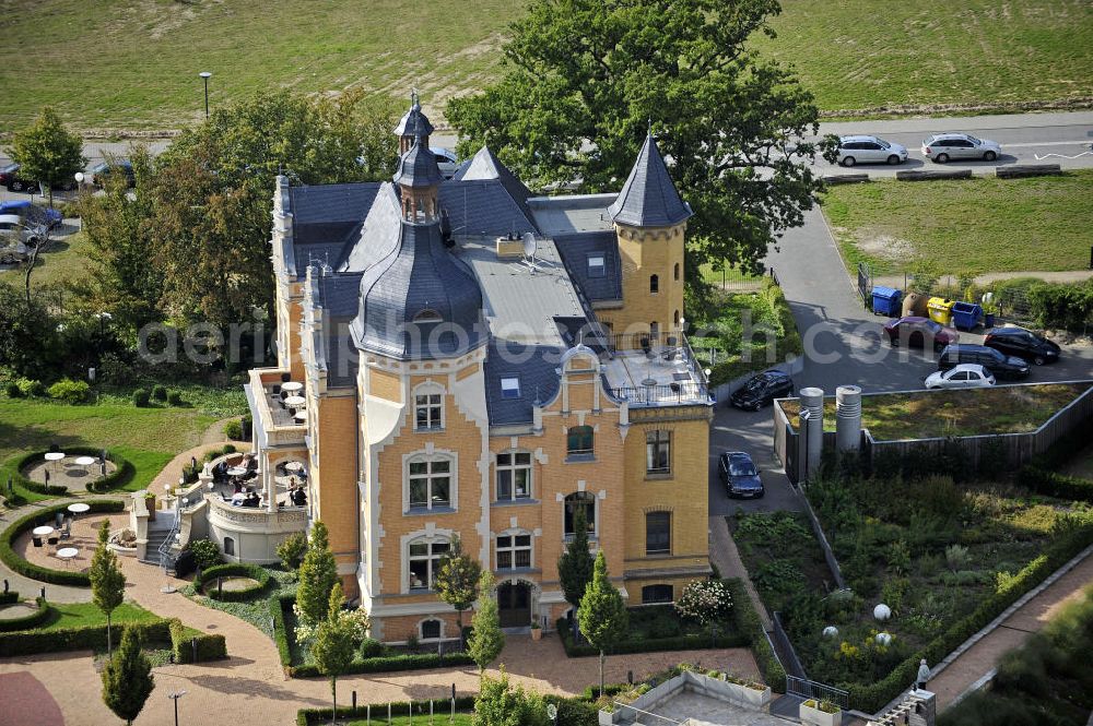 Aerial photograph Bitterfeld - Blick auf die Villa am Bernsteinsee. View of the villa Bernsteinsee.