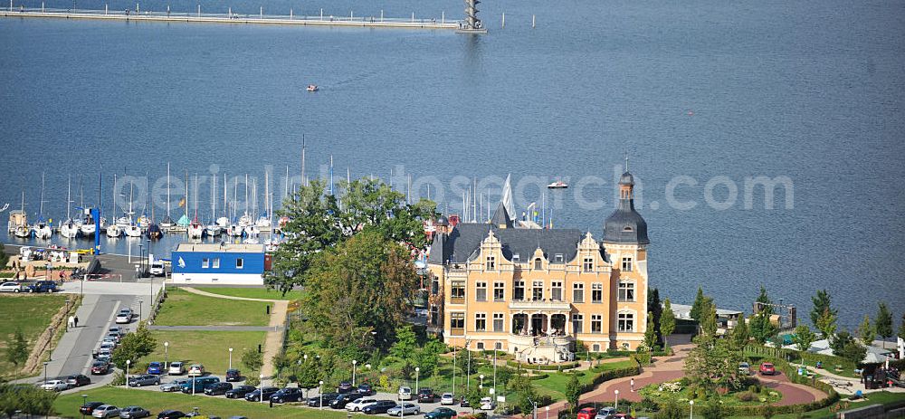 Bitterfeld from above - Blick auf die Villa am Bernsteinsee. View of the villa Bernsteinsee.