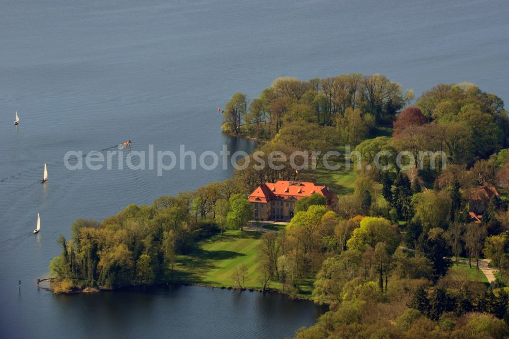 Aerial image Berlin Reinickendorf - The Villa Borsig on the peninsula Reiherwerder in Berlin - Reinickendorf serves as a guesthouse of the Federal Foreign Office