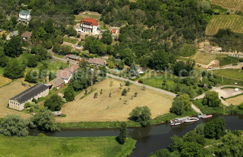 Aerial image Naumburg (Saale) - Luxury residential villa of single-family settlement at the winery buildings on Bluetengrund in the district Grossjena in Naumburg (Saale) in the state Saxony-Anhalt, Germany