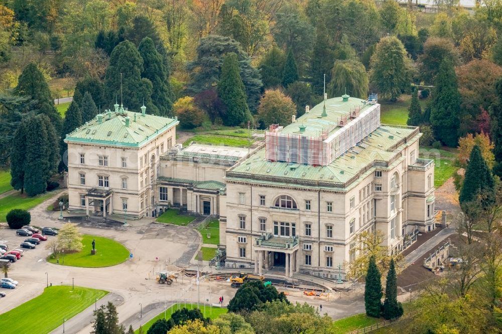 Essen from the bird's eye view: View of the Villa Huegel in the district of Essen Bredeney. It was built in 1873 by Alfred Krupp and is the former residence of the family Krupp