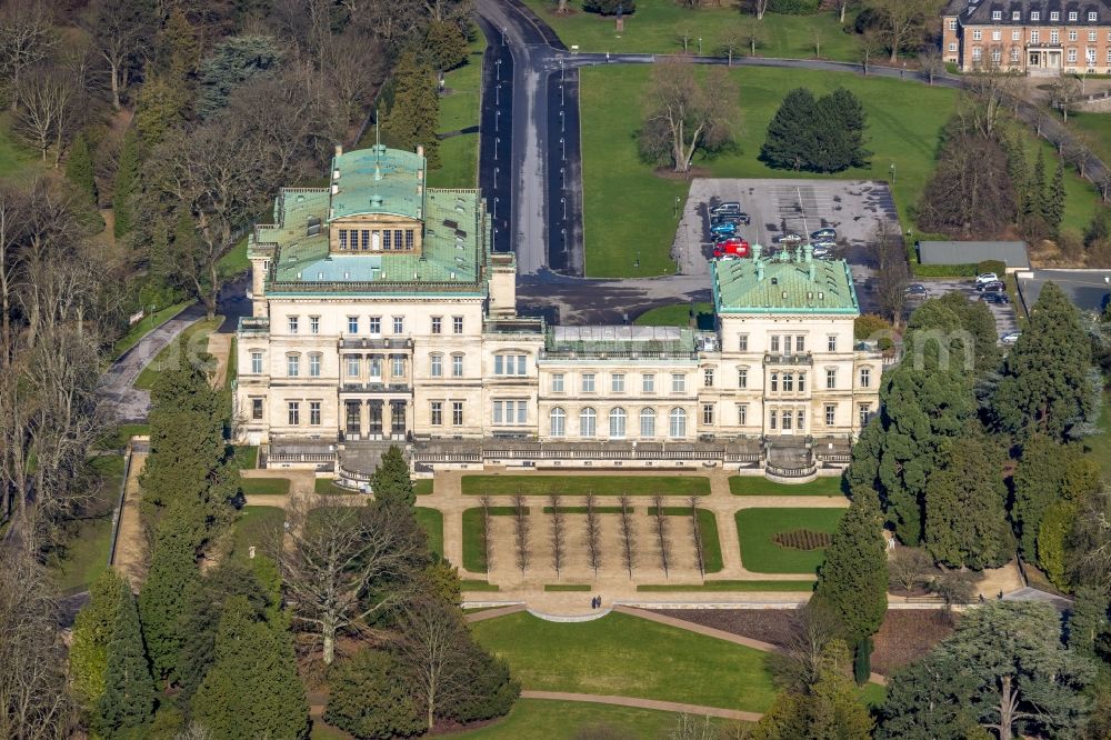 Essen from the bird's eye view: villa Huegel in the Bredeney district of Essen on the Huegelpark in the state of North Rhine-Westphalia - It was built by Alfred Krupp and is the former residential and representative house of the Krupp industrial family