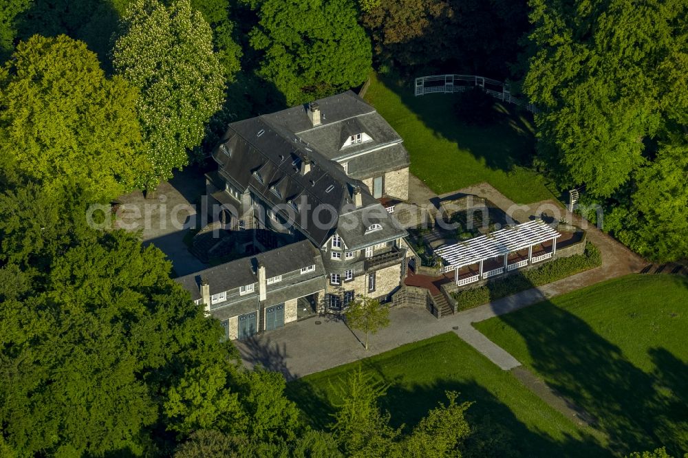 Hagen from the bird's eye view: Villa Hohenhof in the garden city in Hohen Hagen - District Emst in Hagen in North Rhine-Westphalia