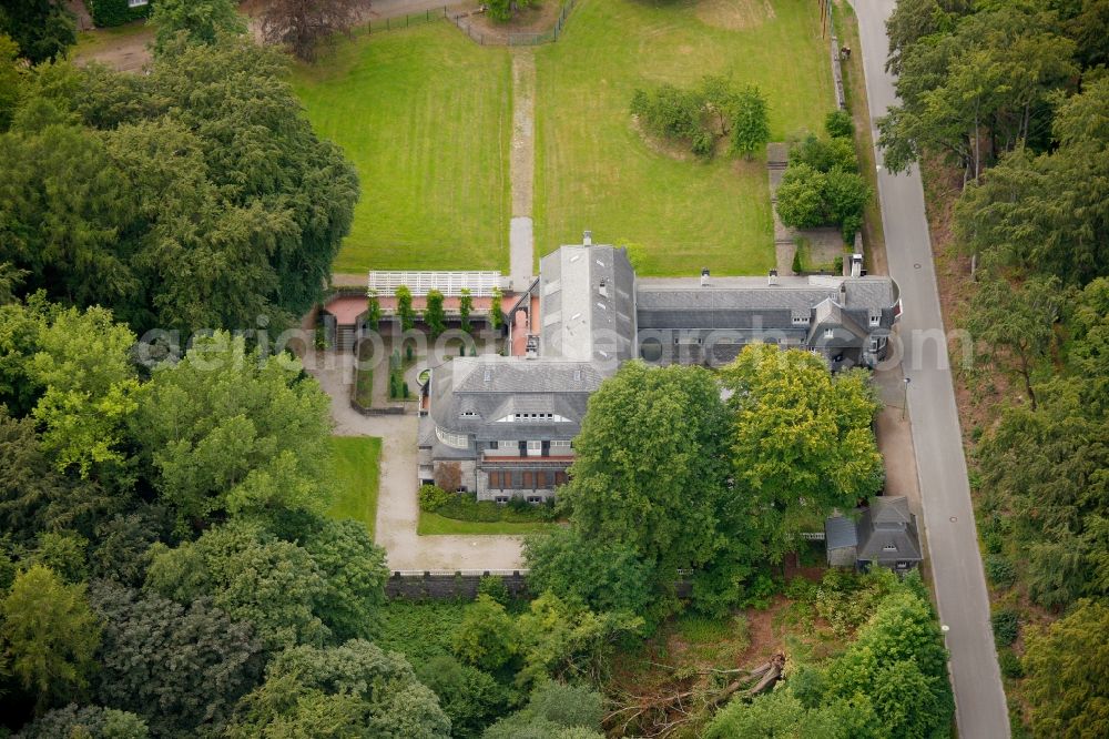 Hagen Emst from above - Villa Hohenhof in the garden city in Hohenhagen - district Emst in Hagen in North Rhine-Westphalia