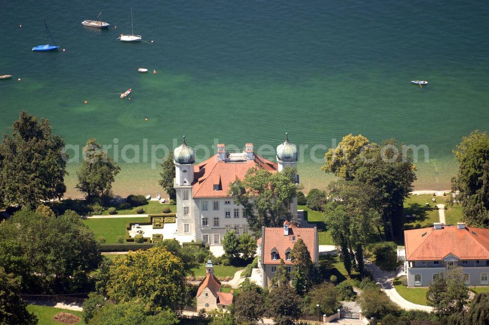 Aerial image Ammerland - Villa mit weiteren Gebäudekomplexen am Starnberger See.