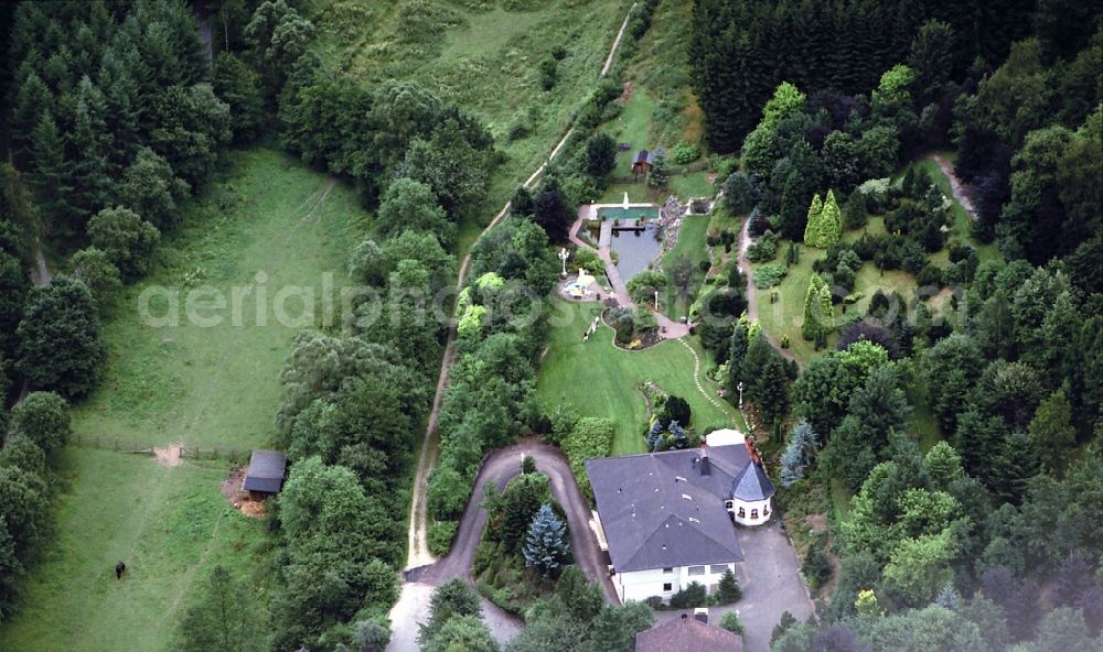 Aerial photograph Lennestadt - Luxury villa in residential area of single-family settlement in Lennestadt in the state North Rhine-Westphalia