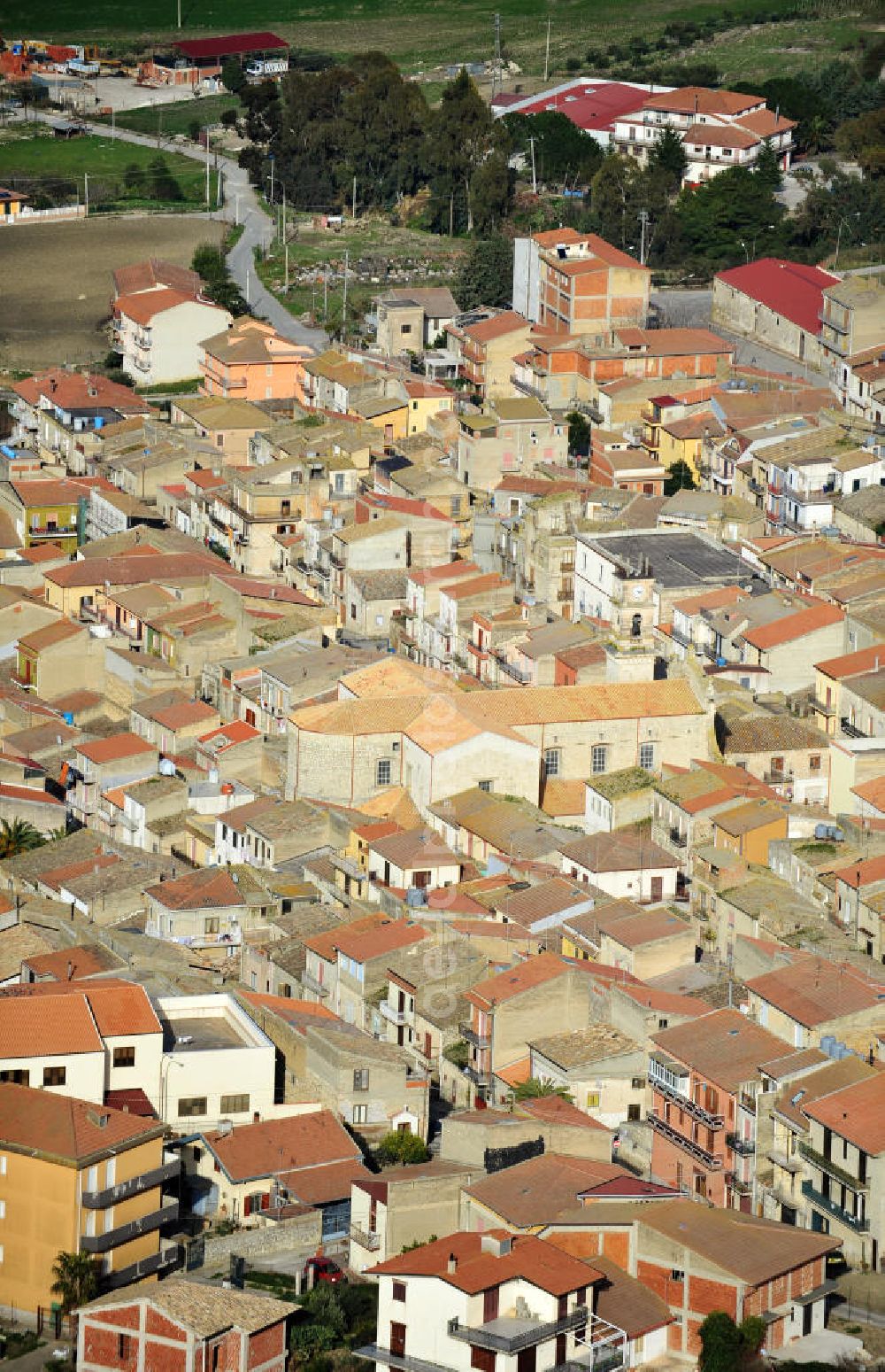 Villalba / Sizilien from the bird's eye view: Cityscape of Villalba with the church San Giuseppe at Sicily in Italy