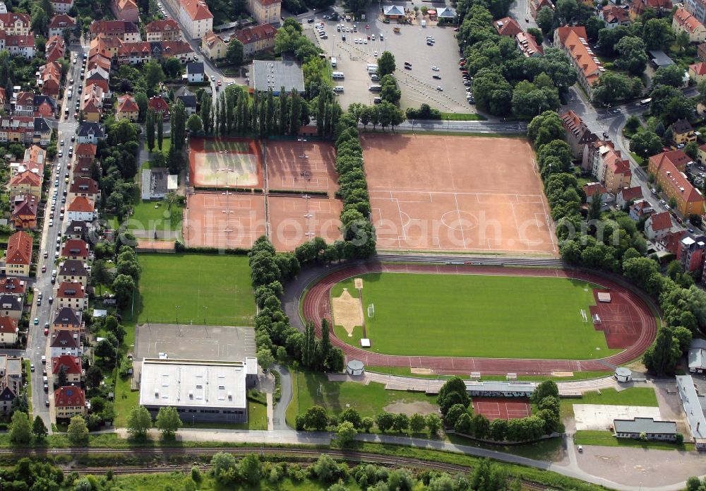 Aerial image Weimar - Is the large sports field area of the city between the Fulda Street and Florian Geyer Road in Weimar in Thuringia. Here, the SSV Vimaria has be combined football and athletics stadium. In addition are still a number of tennis courts. These are operated by the Tennis Club Weimar
