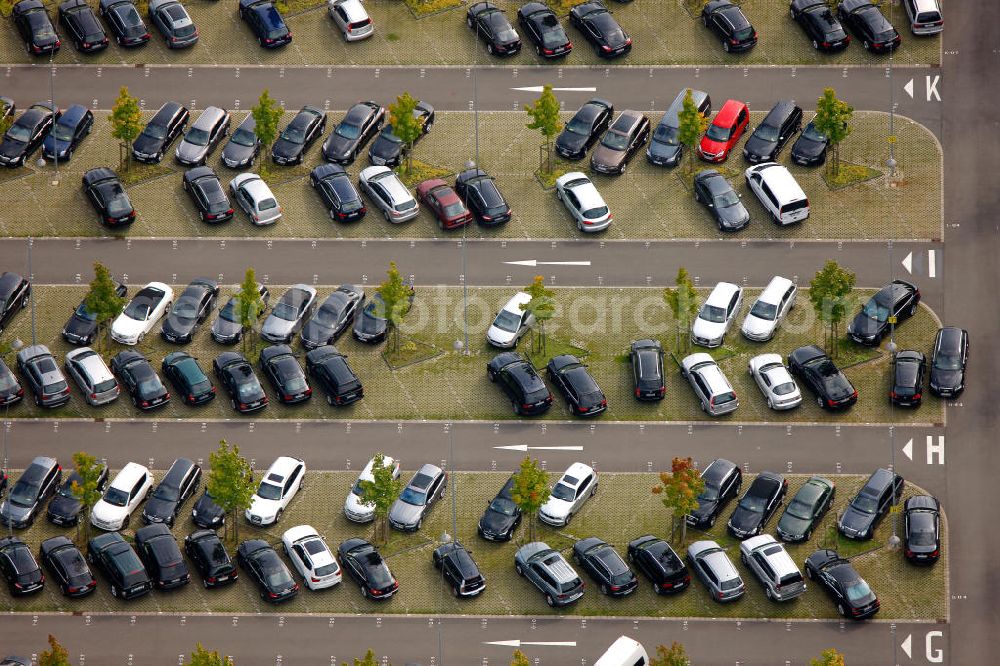 Dortmund from the bird's eye view: VIP- Parkplatz beim Fußballspiel BVB gegen Hertha BSC im Borusseum , dem Stadion Signal Iduna Park in Dortmund. Reception / championship celebration for the football team of Borussia Dortmund on Borusseum, the Signal Iduna Park Stadium.